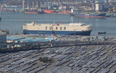 유럽 덮친 코로나에 벤츠마저 셧다운… 전 세계 ‘카데믹’ 공포