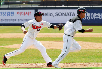프로야구, 결국 정규리그·포스트시즌 축소 검토