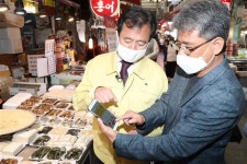 ‘수수료 0’ 새 배달앱에 반한 강북구 시장 상인들