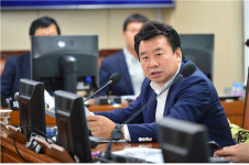 정지권 서울시의원, 시내버스정류소 시민편의 증진을 위한 조례 개정