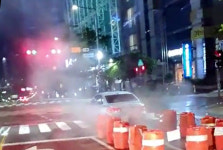 부산 해운대구 3차선 도로 갈라지고 엄청난 수증기 분출