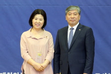 왕성옥 의원, 제8회 우수의정대상 수상