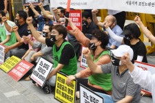 “룸살롱·헌팅포차도 영업하는데…왜 코인노래방은 막는 건가”