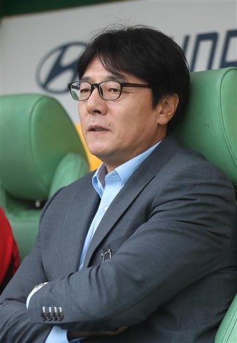 대전 황선홍 감독 전격 사퇴…“기대에 못 미쳐 송구”