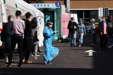 천안 중학생 형제, 울진 장례식장 다녀온 뒤 확진