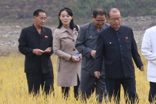 김여정, 두달만에 공개 행보…김정은 수해복구 현지지도 수행