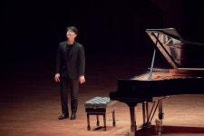 다음 무대 피날레를 앙코르로… ‘평일 오후 3시’ 조성진의 특별한 선물