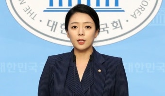 고민정, 배현진에 “당대표가 무책임한 뜨내기? 격이 딱 그 정도”