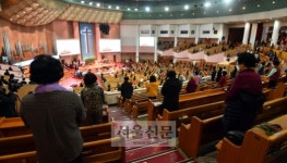 [서울포토] 대면 종교활동 재개된 순복음교회