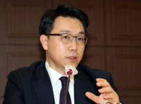 김진욱 “선거 영향 미치는 수사 피할 것…대통령과 핫라인 없어”