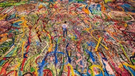테니스장 6개 합친 크기 ‘세계서 가장 큰 그림’, 702억원에 팔려