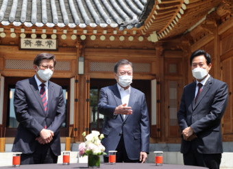 [서울포토] 문 대통령, 오세훈·박형준과 오찬 회동