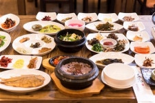 쌉싸름한 산의 맛을 쓱쓱싹싹… 한 그릇에 비빈 속리산