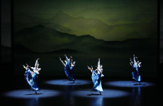 [리뷰] 음악과 춤으로만 집중해 전달한 세 가지 감정…유니버설발레단 ‘트리플 빌’