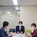 황대호 경기도의원, 율전중학교 친환경 운동장 조성을 위한 정담회 개최