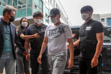 어린 남매 둔 30대 가장 숨졌는데…고교생들 당당한 걸음걸이