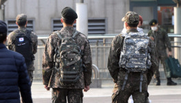 [서울포토]‘군내 거리두기’ 완화