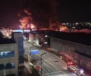 [속보]경기 화성시 전곡산업단지서 불…소방당국 진화 중