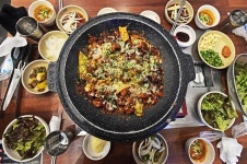찬바람 불면 지글지글 연탄불 위… 쫄깃X고소한 곱창의 맛