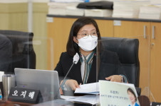 오지혜 경기도의원 각 실·국 조례 정비-위원회 성비율 의무 불이행 지적