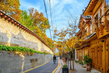 ‘같이 걸을래요? 서순라길 돌담길’