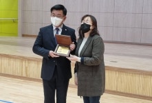 권재형 경기도의원 발곡초 학부모회로부터 감사패 받아