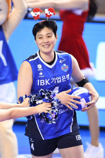 배구 역대 1위 올스타 김희진 “춤이든 노래든 다 하겠습니다”
