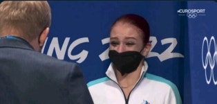 도핑에 손가락 욕까지 엉망진창 얼음나라 피겨공주들