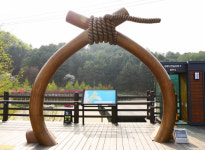 한줄기로 난 관광도로 139㎞, 길목마다 반가운 고향집