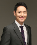 밤새 엎치락뒤치락...젠틀맨 김한규 후보 당선