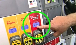 9000원 휘발유 900원에 판 美 주유소 직원 해고…고유가 속 황당 실수