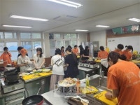 땀 흘리고 받은 한 상… 고추 하나, 감자 한 알 소중함 알려 주지 [나를 살리는 밥심]