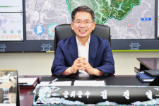 김진열 군위군수, 2022 시군구청장 매니페스토 약속대상 수상