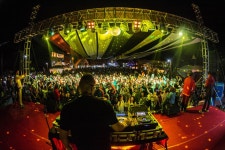 한국에서 보는 독일축제...남해 독일마을 맥주축제 3년만에 개최