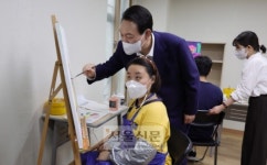 정책수석 신설해 학제개편 등 뼈아픈 실책 방지… 21일 홍보수석 발표