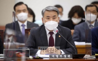 국방 “尹관저 헬기장 없어”에 대통령실 “장관 착오, 헬기 운용 가능”(종합)
