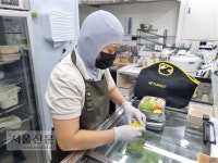 커피숍 1회용 컵 1000만개 줄여요…다회용기 설거지 지자체가 할게요