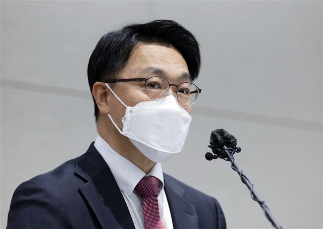 공수처, 김 여사 명품백 사건 수사에 차질? 송창진 부장검사 사의 표명으로 인력 부족 우려 커져
