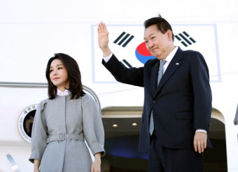 김건희 순방 내조 외교…加총리 부인과 미술관 함께 관람 [포착]