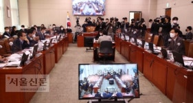 [서울포토] 감사원 국감, 시작 9분 만에 파행
