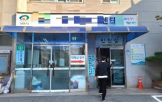 천안시 행정복지센터에 괴한 침입…저금통·CCTV기록장치 사라져