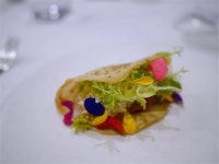 길거리음식에 개성과 우아함을 입히다 [김새봄의 잇(eat) 템]