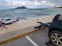 주행 기어 놓고 화장실…렌터카 제주 백사장 ‘돌진’