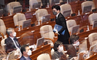 한동훈 장관 ‘노웅래 문자’ 공개 두고 민주당·법무부 공방