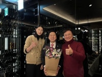 [포착] 김기현 양 옆에 김연경·남진 ‘엄지척’