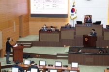홍국표 서울시의원 “경기도로부터 수락리버시티 1·2단지 학생의 위탁교육비용 받아내야”