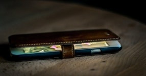 “영상 보느라 빨리 안 나가”…‘식사 중 휴대전화 금지’ 규칙 만든 라멘집