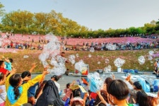 불암산 붉게 물들인 철쭉… 노원구, 대표 축제 ‘철쭉제’ 15~30일 개최