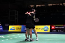 킴콩 듀오, 한일전 승리…세계 1위 중국조와 코리아오픈 우승 쟁패