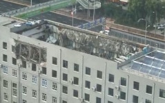 멀쩡한 지붕이 와르르…中 중학교 체육관 붕괴로 11명 사망